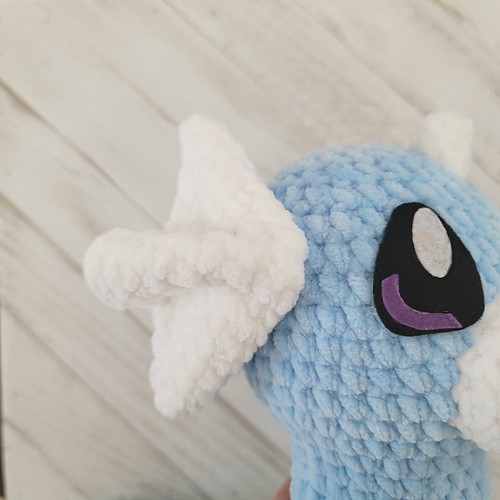 Dratini Amigurumi Chenille Pokemon - Katlyn Howlett