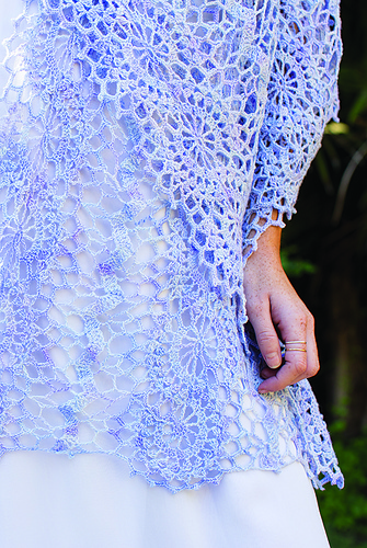 Ravelry: Herbaceous Shawl pattern by Daniela Nii
