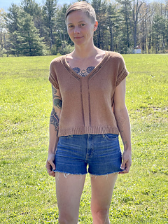 41" garment on 33" chest, body length knit to 11" before upper body split.