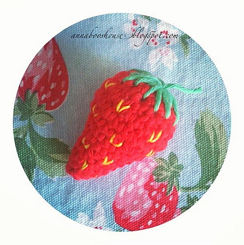Little Crochet Strawberry photo 1