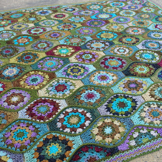 Ravelry Handspun Wavy Carpet Blanket