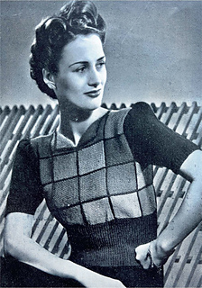 he original pattern modelled in Needlewoman and Needlecraft magazine No. 14.