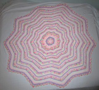 Ravelry: arctexas' Round Ripple Baby Blanket