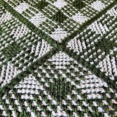 Lara Blanket photo 6