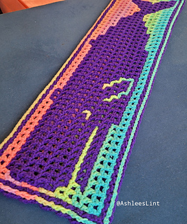 Single whale, interlocking crochet method. Rainbow "Retro Stripes" used as "Accent Color"