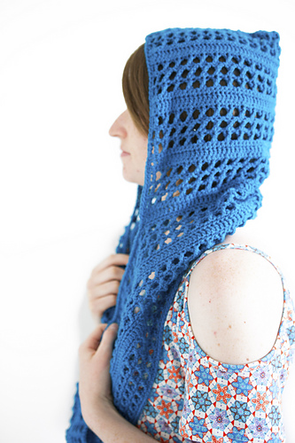 Hooded Criss Cross Cowl photo 7