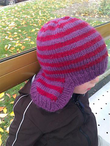 kid's earflap beanie photo 2