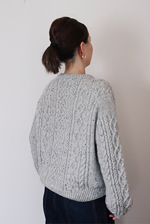 wearing Size S with 26 cm positive ease.