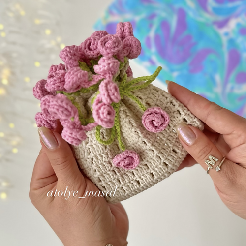 Rose Bouquet Drawstring Pouch photo 3