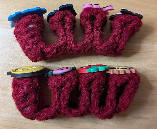 Ravelry: Toe Spreaders pattern by balancebread