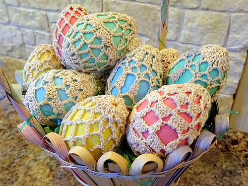 Ravelry: Striped Shells Easter Egg pattern by Beth Ann Roth