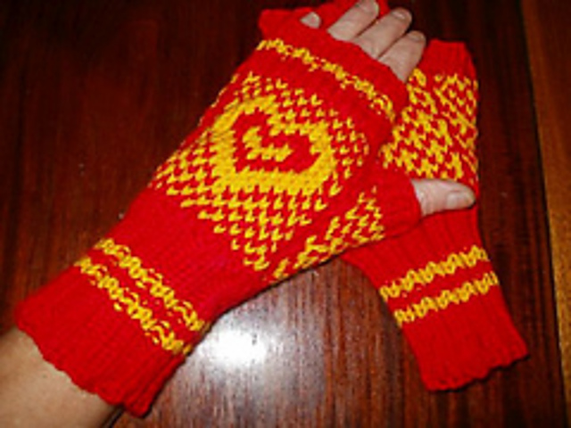 Heart full of love fingerless gloves
