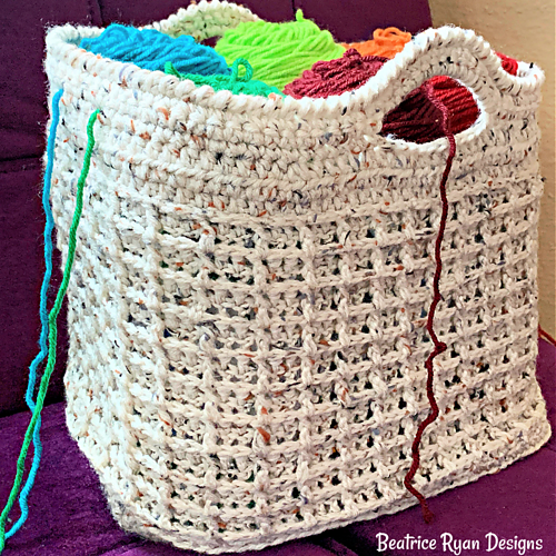 Ravelry My Favorite Yarn Tote pattern by Elena Hunt