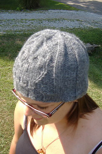 Skull Cable Hat photo 3