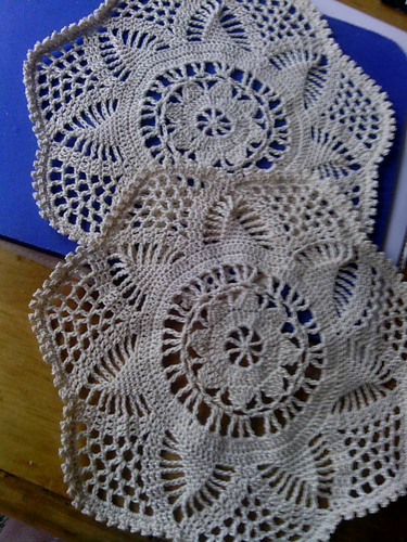 Flower heart doily photo 2