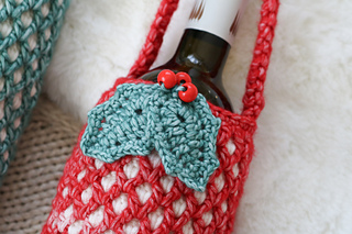 Moroccan Holly Wine Bottle Holder
