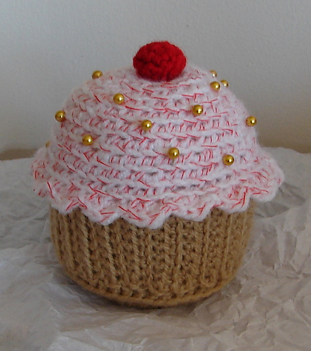 Cupcake Pin Cushion photo 6