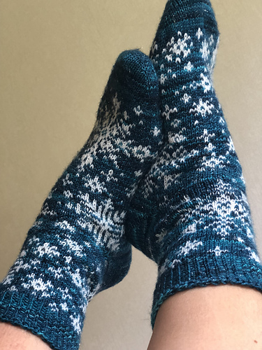 Ravelry: Arctic Blizzard pattern by Katrine Birkenwasser