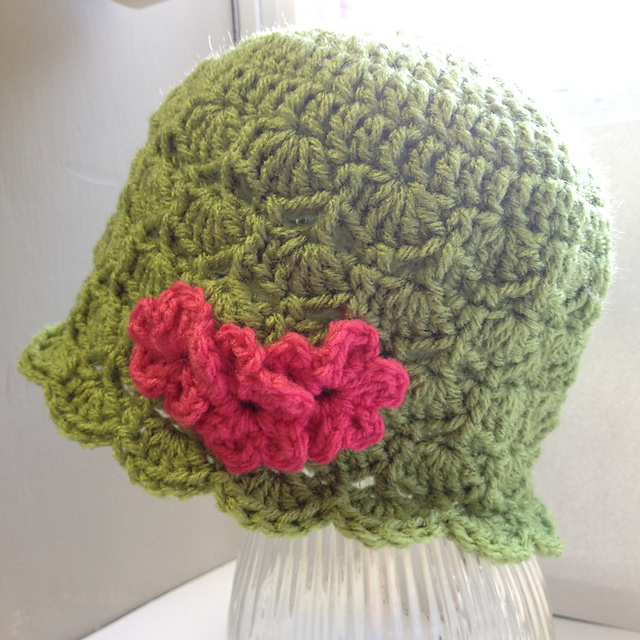 Ravelry: Green Leaf Hat pattern by 