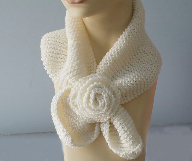 Flower Key Hole Scarf, Self Tying Neck 