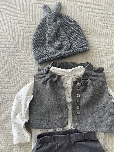 Ravelry: Bunny Tail Beanie pattern by Ekaterina Filippova