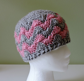 Chevron Hat pattern by Hannah Lewis