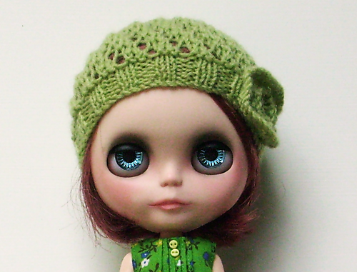 Lacy hat pattern for Blythe dolls photo 3