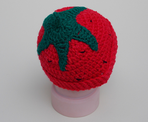 TOMATO OR STRAWBERRY BEANIE photo 2