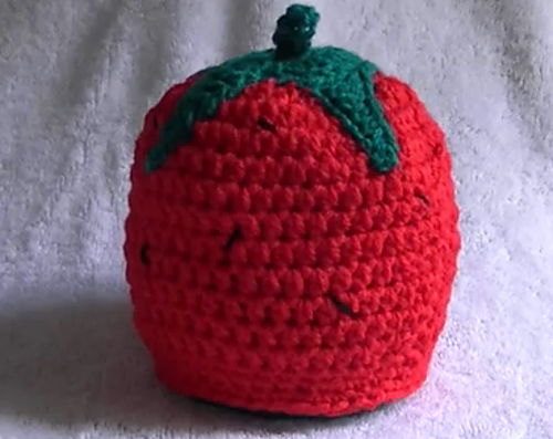 TOMATO OR STRAWBERRY BEANIE photo 3