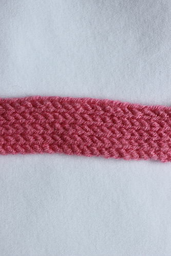 slip stitch doll scarf photo 2