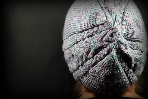 Slouch – a cable knit hat photo 4