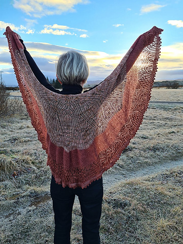 Karolina-sjal - Brynja Björk