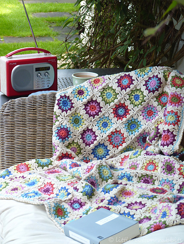 Blomster i snøen - bunnyknitter