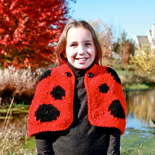 819_Lady_Bug_Cape__Model__medi