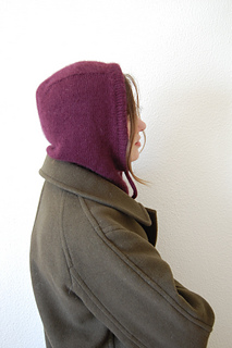 gabo wool burgundy size 1 on person with HC of 55 cm