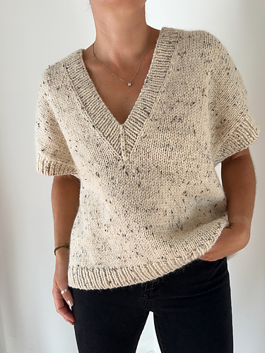 Aske Slipover V-Neck - Caidree