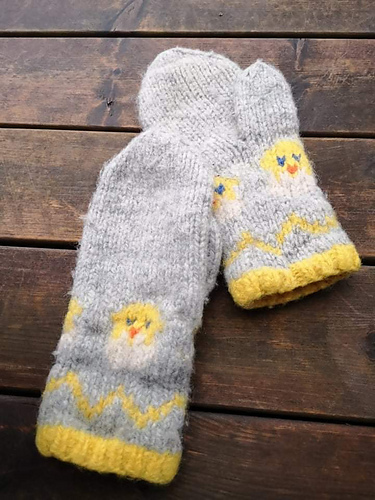 Tova påskevotter - Camilla Elstad Karlsen