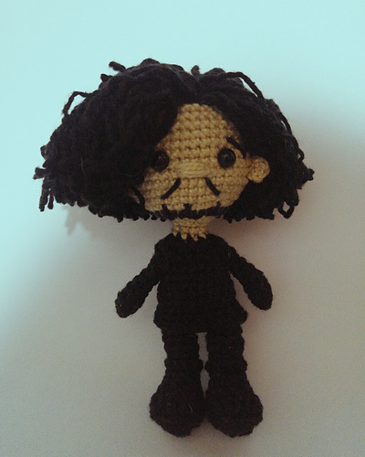Jon Snow amigurumi i Game of Thrones - Carol Cadei