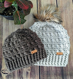 Ravelry: Charleigh Slouchy and Messy Bun Beanie pattern by Carol's Off