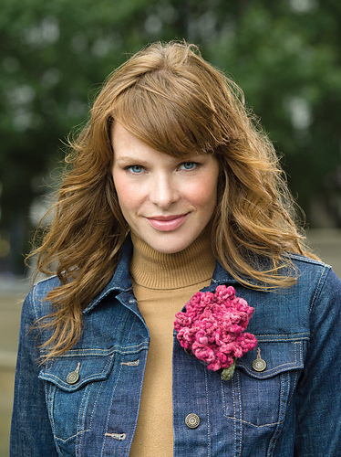 Floral Flair: Knit Carnation photo 1