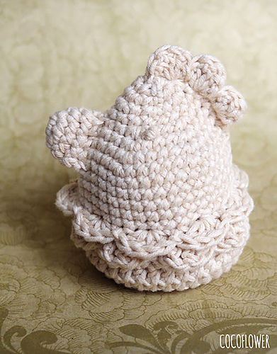 Crochet Easter Hen Eggcup & Egg cover photo 1