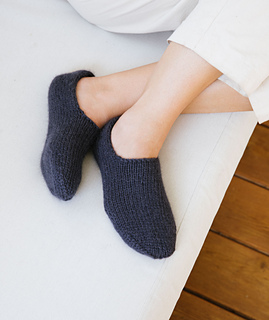 Ravelry: Chunky Slipper Socks pattern by Churchmouse Yarns and Teas