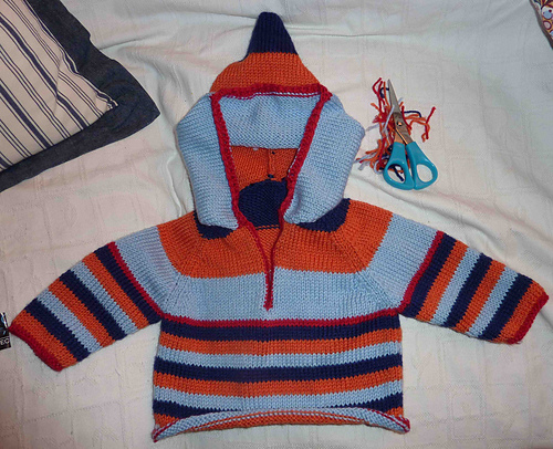 397 - Pull à capuche photo 2