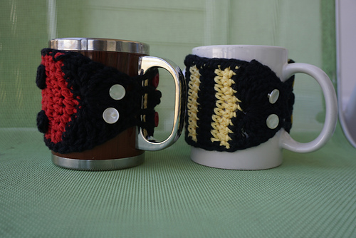 Bumble Bee Mug Cozy photo 4