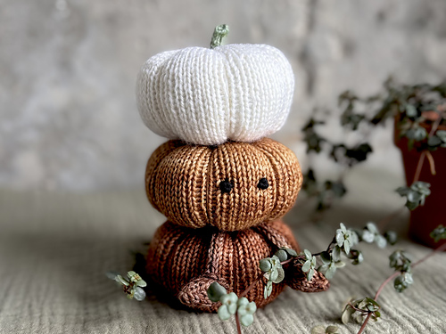 Little Knit Pumpkins