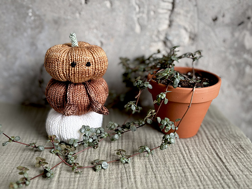 Liten strikkede gresskar - Teresa Runnett