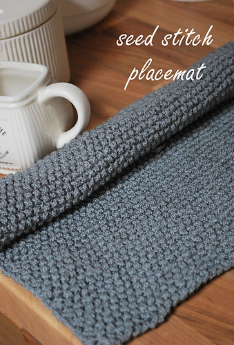 Seed stitch placemat photo 2