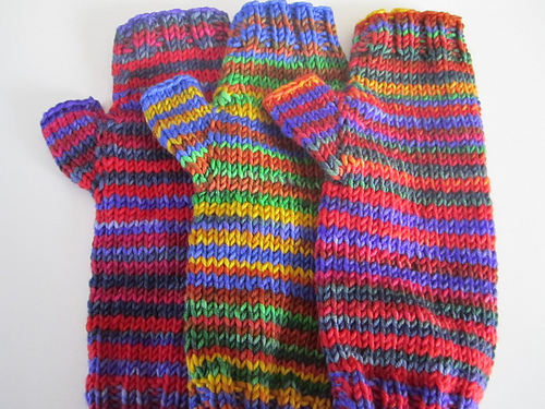 Unique Uneek Hat & Fingerless Mitts photo 2