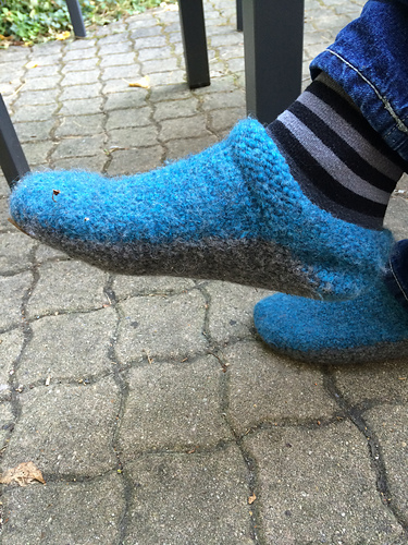 EZ to-needle felted slipper pattern - bycolombe2332