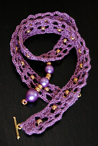 CLover Lace Choker photo 3